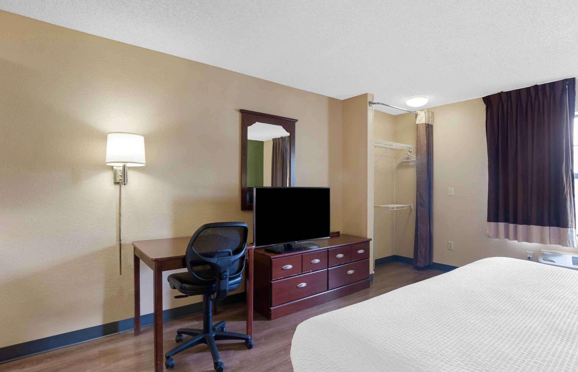 Extended Stay America Select Suites - Indianapolis - North - Кармел Экстерьер фото